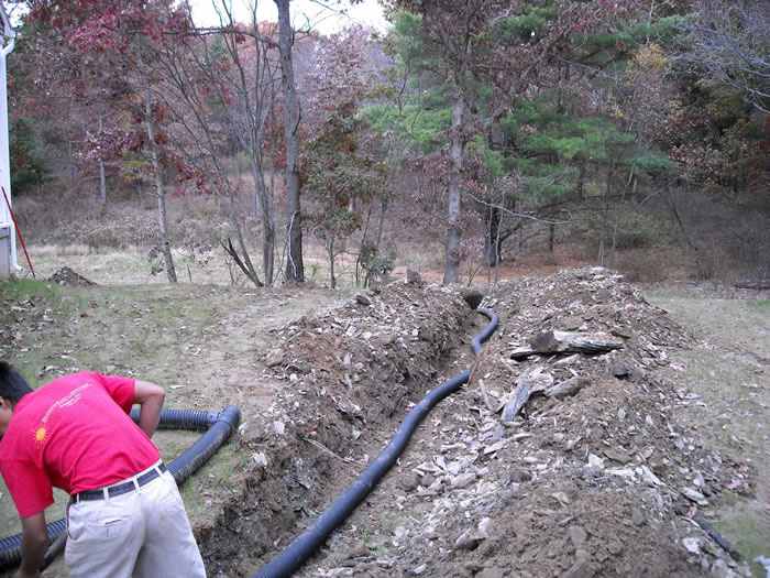 French drain installation for water management